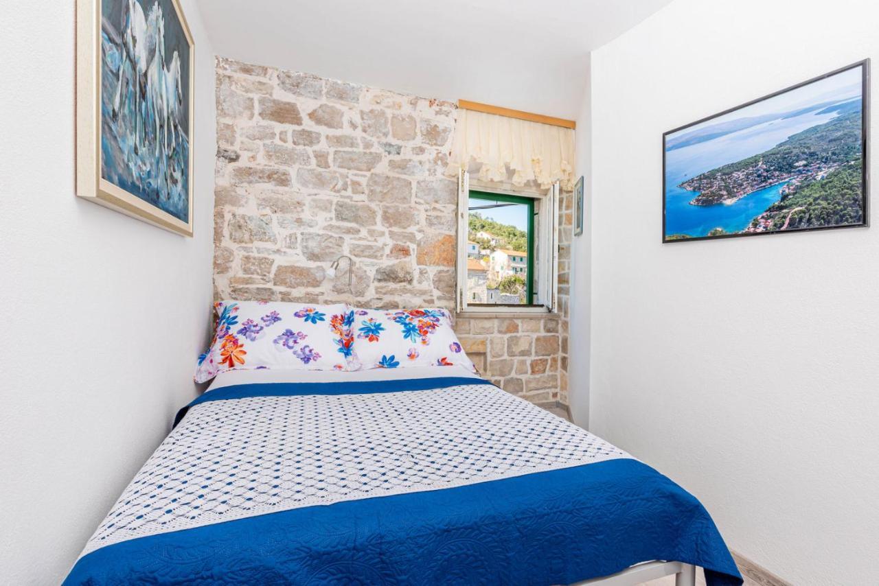 Deziderio Apartman Stomorska Kültér fotó